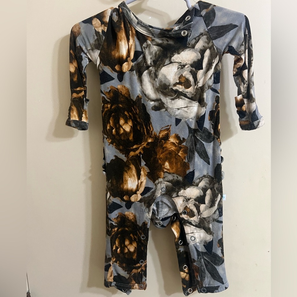 Posh Peanut Paige peony romper